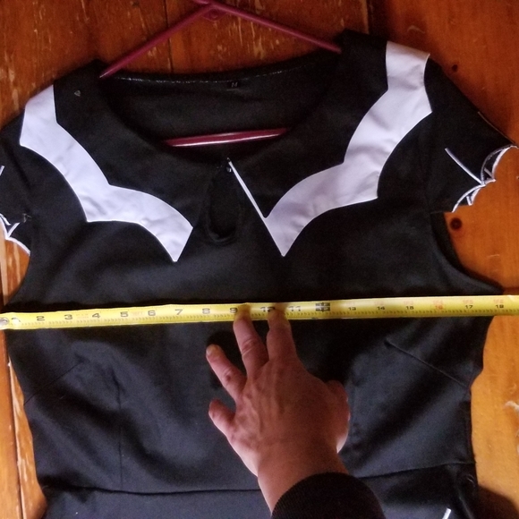 Fabulous NWOT Bat Dress, perfect for Halloween! Medium - Picture 8 of 11